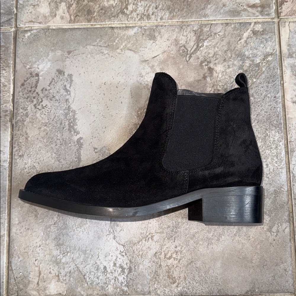 BNIB L'INTERVALLE Black Suede Teesha Chelsea Ankle Boots - Picture 4 of 7